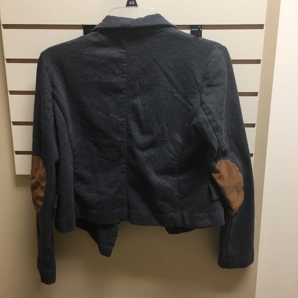 Forever 21 cropped coat - Picture 2 of 2