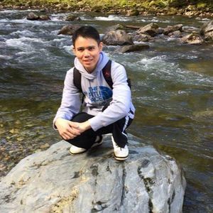 Meet your Posher, Efren