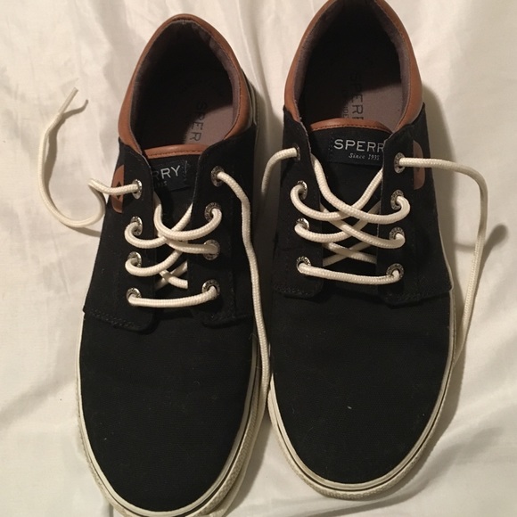 Sperry boys shoes