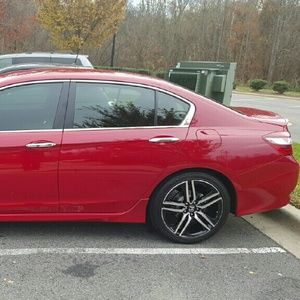 Meet your Posher, Candace