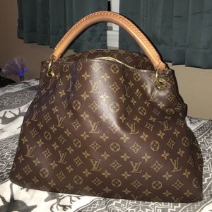 Louis Vuitton Artsy MM