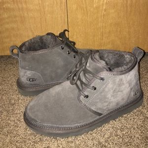 Ugg Neumels: TRADED
