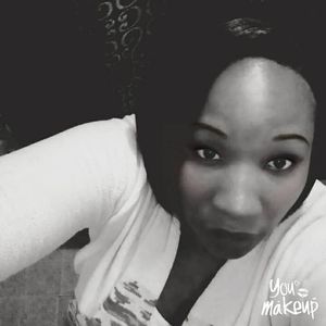 Meet your Posher, Monique