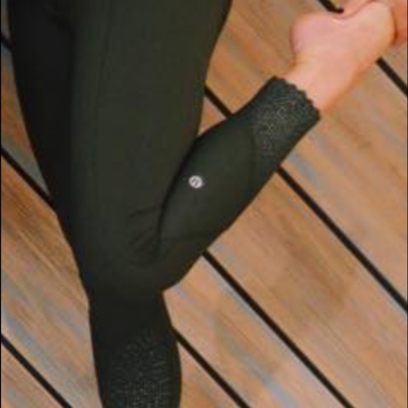 ISO these pants in military green size 10