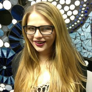 Meet your Posher, Kaydee