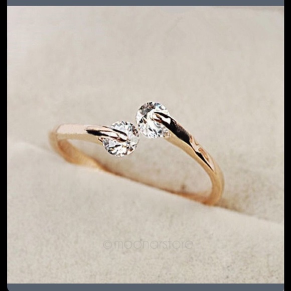 Crystal adjustable ring