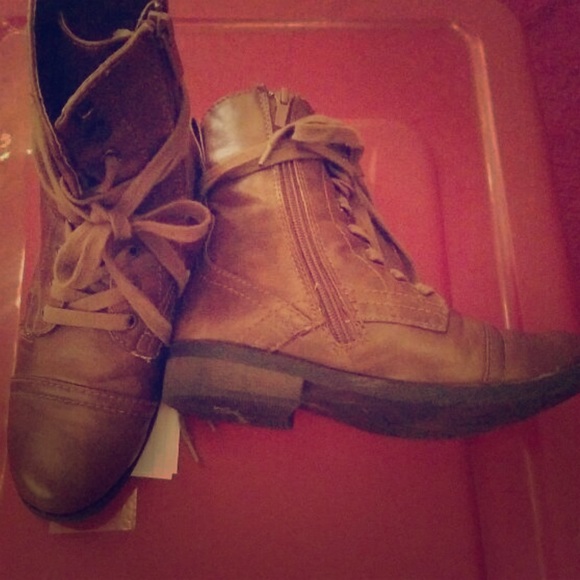 Wanted. Boots size 5.5