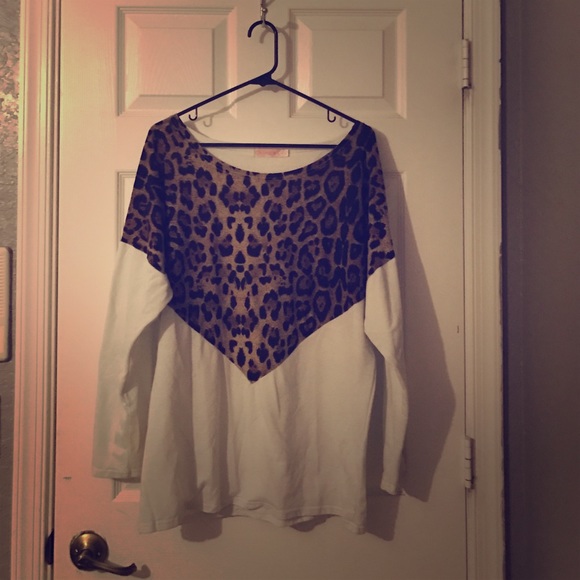 Allegra K Tops - Leopard print long sleeve white top