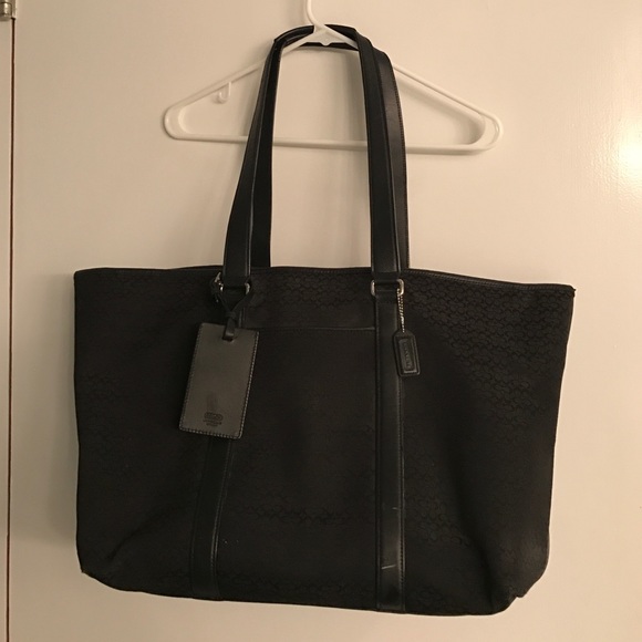 Black COACH weekender/large tote