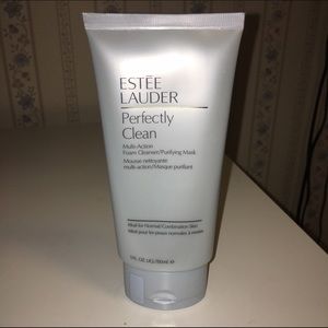 Estée Lauder perfectly clean