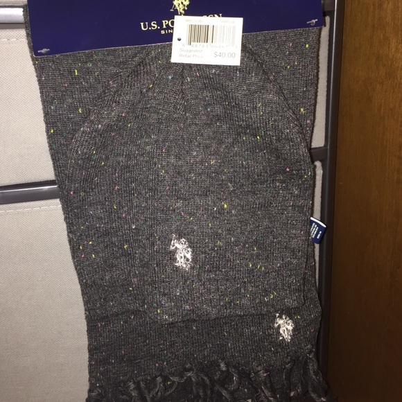 New Grey matching hat and scarf by US Polo Assn.