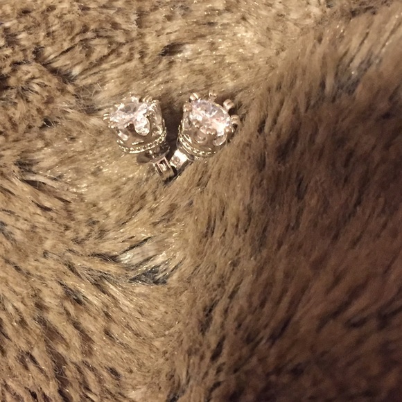 NEW sterling silver crown CZ earrings - Picture 3 of 3