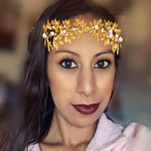 Meet your Posher, Mayra