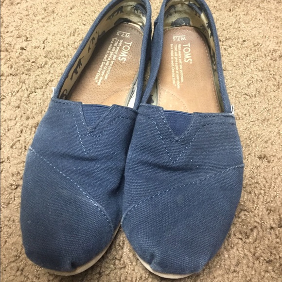 Navy Toms 7.5
