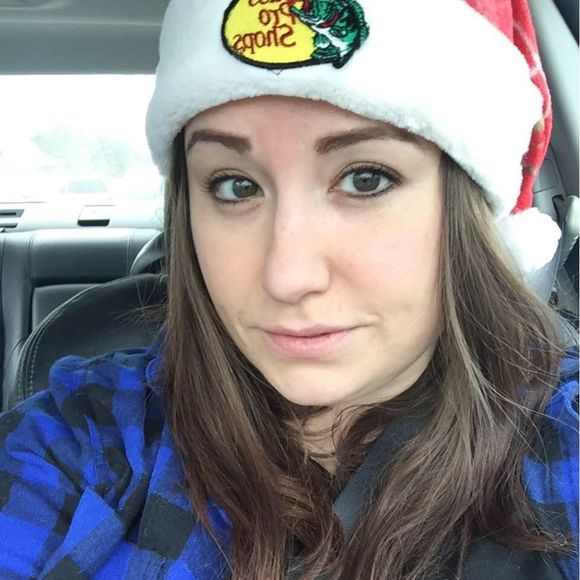 Meet your Posher, Kristen - Picture 2 of 2