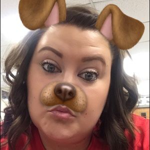 Meet your Posher, Courtney