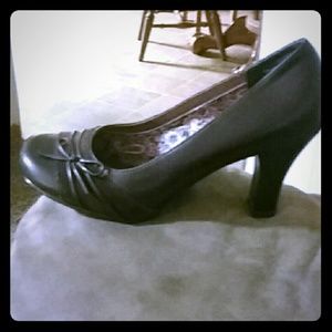 Brand new Mudd heels