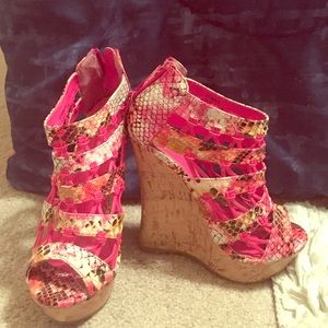 Shoe dazzle pink wedges