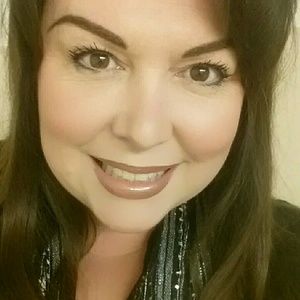 Meet your Posher, Yolanda