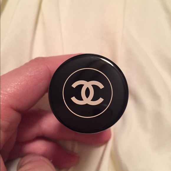 Chanel retractable kabuki brush *Authentic*