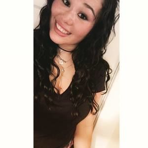 Meet your Posher, Danielle