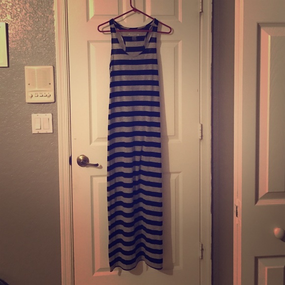 Black & gray maxi dress