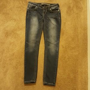 Size 3 Wallflower Jeans