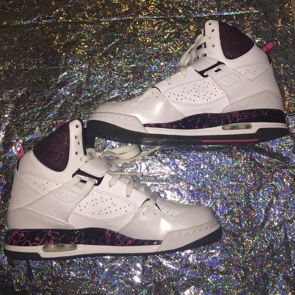 CLOSET CLEANOUT 🔴📢‼️ - Picture 3 of 4