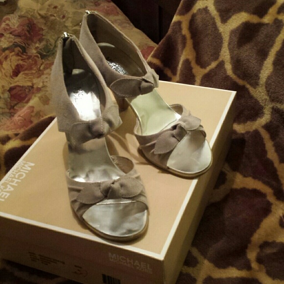 Michael michael Kors suede open toe shoes