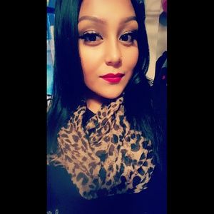 Meet your Posher, Evelyn