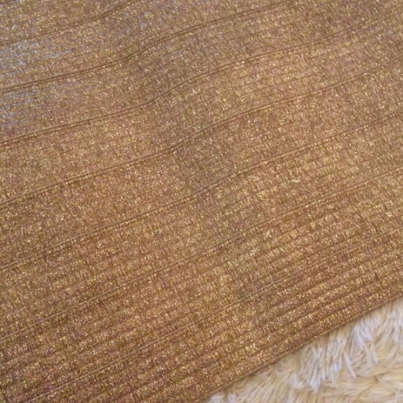 💥WKND SALE💥 NWOT Gold Bandage Skirt! - Picture 2 of 3