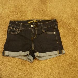 Arizona size 1 dark bluejean shorts