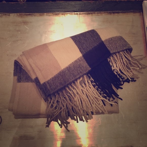Zara Cream Blanket Scarf