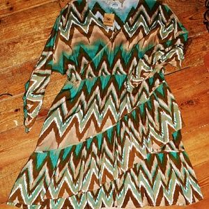 Ariat V-neck Women's Multi Tiered XL Dress