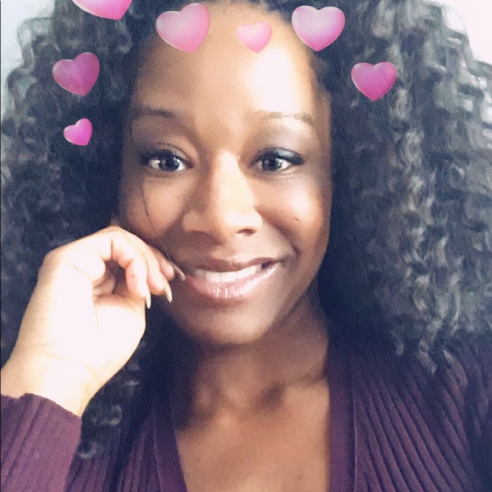 Meet your Posher, Michaela