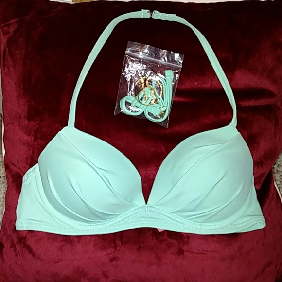 Victoria Secret bikini top 34B