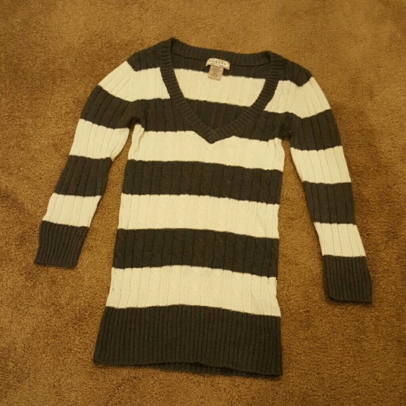 Arizona Size Small 3/4 Sleeve Sweater