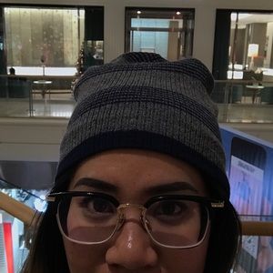 Meet your Posher, Melissa