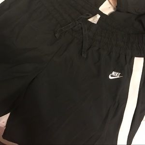 Nike wind breaker pants