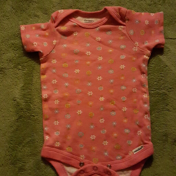 A bundle of 4 girls onesies, 3 NB & 1 3months- - Picture 4 of 4