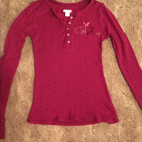American eagle shirt size small