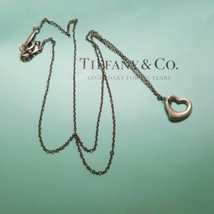 Tiffany small heart pendant with chain