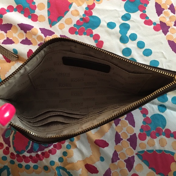 Michael Kors Wristlet - Picture 2 of 2