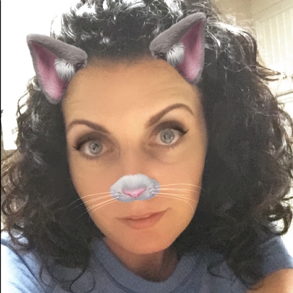 Meet your Posher, Angela - Picture 2 of 4