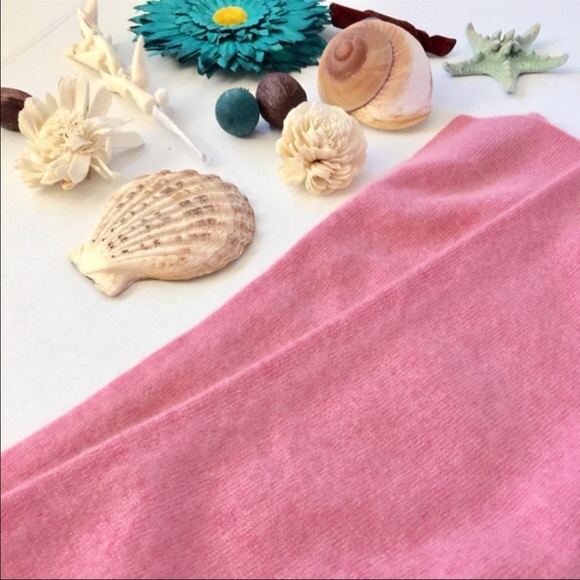 🌸 Talbots 100% Cashmere Scarf - Like New