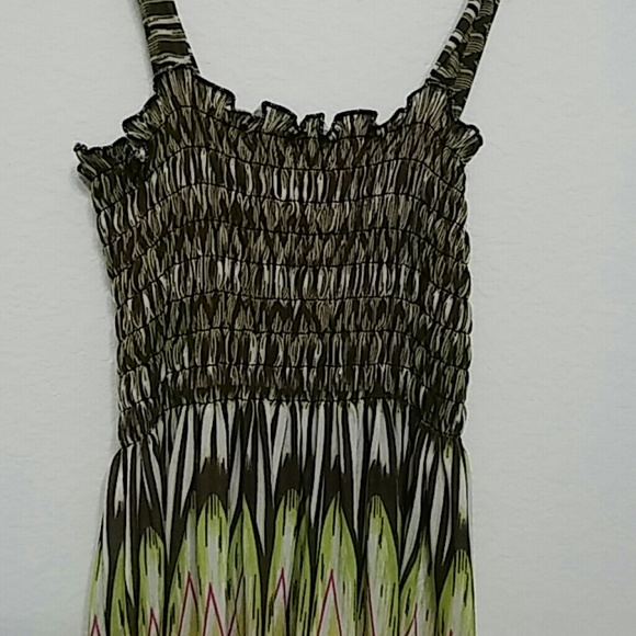 Dress - Picture 3 of 3