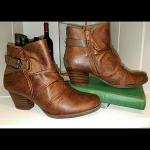 NEW Baretrap Ankle Booties