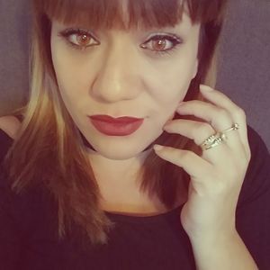 Meet your Posher, Karla