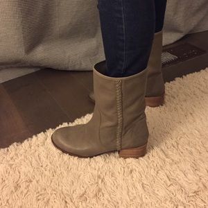 Banana Republic Leather Mid Calf Boots 7.5M Olive