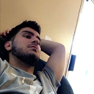 Meet your Posher, Manuel